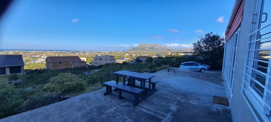 To Let 3 Bedroom Property for Rent in Bettys Bay Western Cape